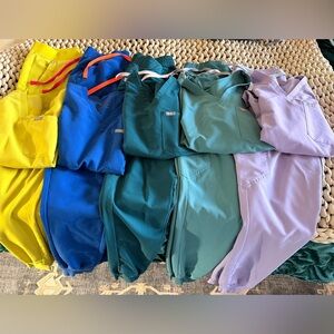 Figs Scrub Sets x5, Small tops, Medium/Tall Joggers